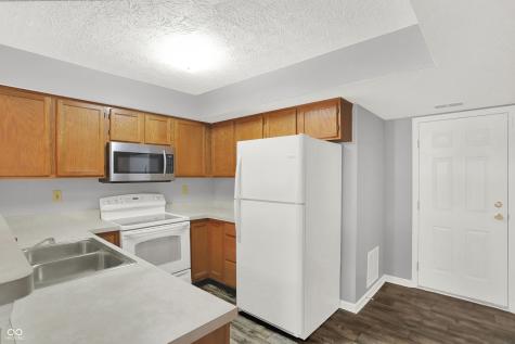 5169 Red Yarrow Way Indianapolis IN 46254