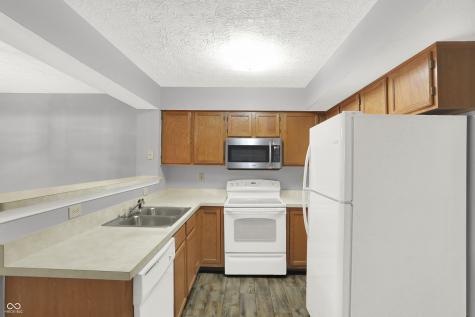 5169 Red Yarrow Way Indianapolis IN 46254