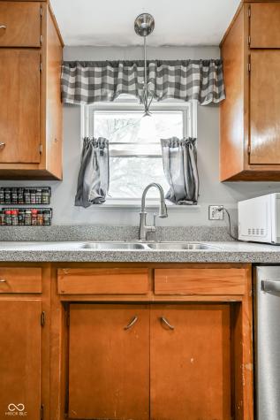 1231 N Harbison Avenue Indianapolis IN 46219