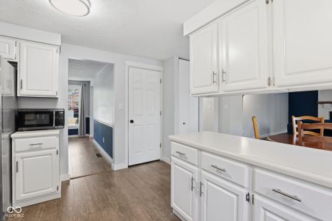 11302 Wood Creek Drive Carmel IN 46033