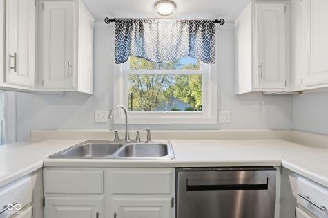 11302 Wood Creek Drive Carmel IN 46033