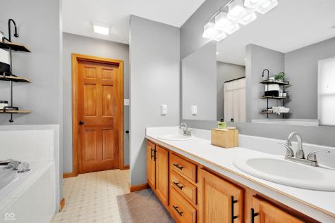 521 Glastonberry Lane Mooresville IN 46158