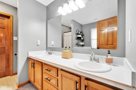 521 Glastonberry Lane Mooresville IN 46158