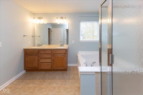 1962 Midnight Pass Brownsburg IN 46112