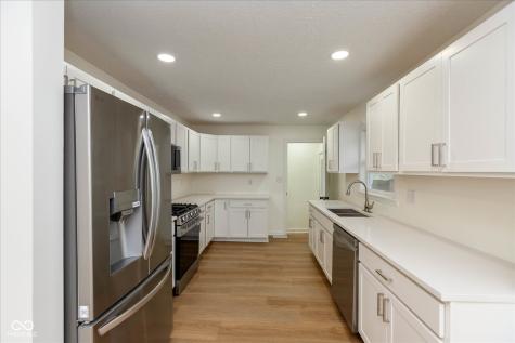 1325 E 52nd Street Indianapolis IN 46205