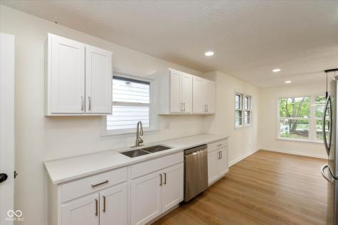 1325 E 52nd Street Indianapolis IN 46205