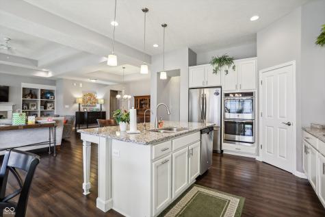 13192 Regina Drive Carmel IN 46074