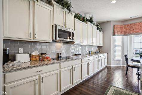 13192 Regina Drive Carmel IN 46074