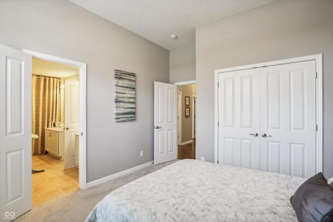 13192 Regina Drive Carmel IN 46074
