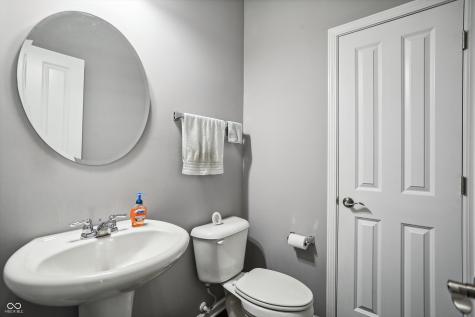 13192 Regina Drive Carmel IN 46074