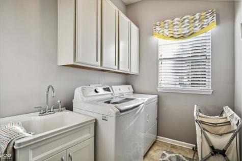 13192 Regina Drive Carmel IN 46074