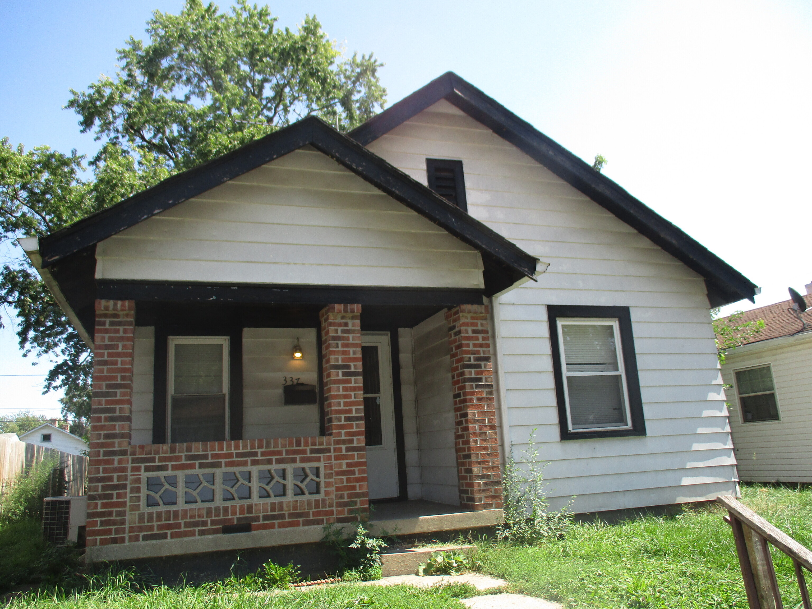 337 S Oakland Avenue Indianapolis IN 46201