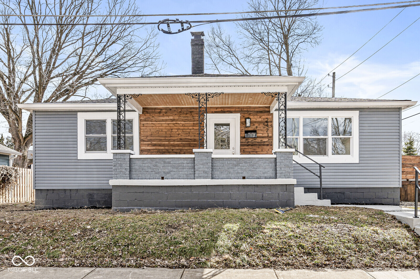 2421 E 11th Street Indianapolis IN 46201