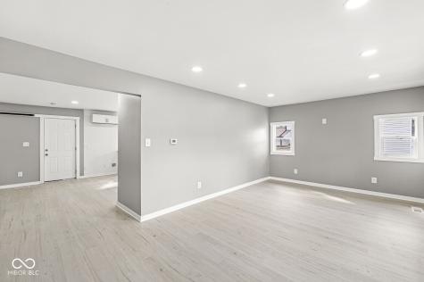 2421 E 11th Street Indianapolis IN 46201