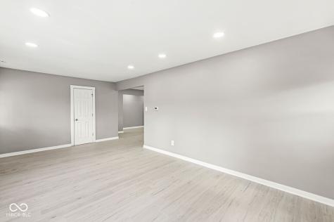 2421 E 11th Street Indianapolis IN 46201