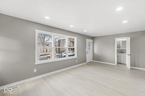 2421 E 11th Street Indianapolis IN 46201