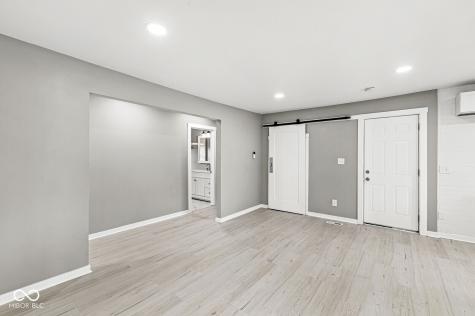 2421 E 11th Street Indianapolis IN 46201
