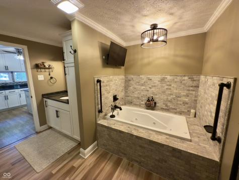 5280 S Macadam Drive Poland IN 47868