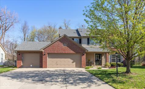 8612 Woodbluff Court Indianapolis IN 46234