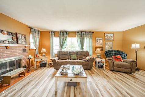 11910 S County Road 800 W Daleville IN 47334
