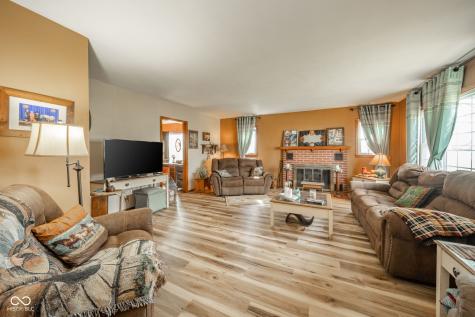 11910 S County Road 800 W Daleville IN 47334