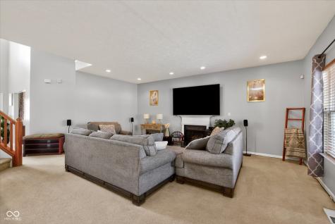 6678 Avalon Boulevard Avon IN 46123