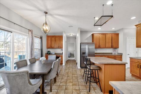 6678 Avalon Boulevard Avon IN 46123