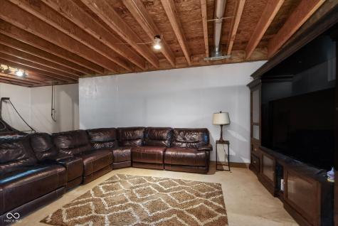 6678 Avalon Boulevard Avon IN 46123