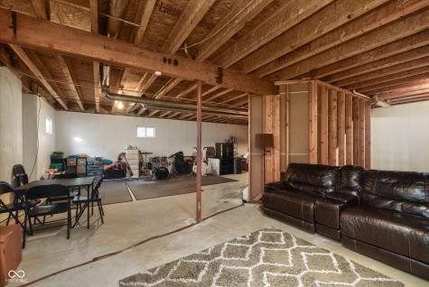 6678 Avalon Boulevard Avon IN 46123