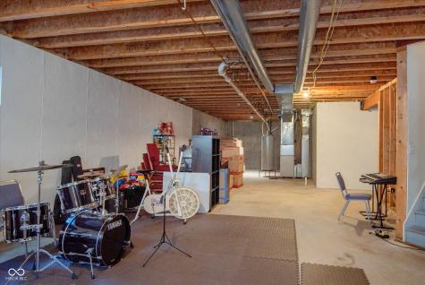 6678 Avalon Boulevard Avon IN 46123