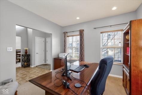 6678 Avalon Boulevard Avon IN 46123