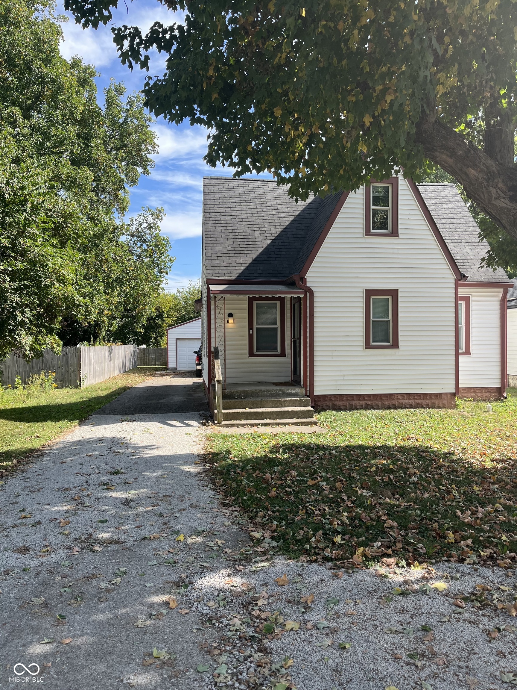 841 Woodrow Avenue Indianapolis IN 46241