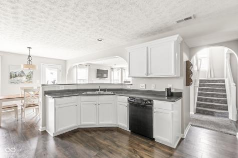 5727 Brookstone Drive Indianapolis IN 46234