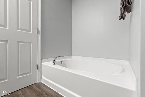 5727 Brookstone Drive Indianapolis IN 46234