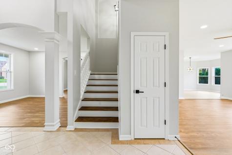 8146 Winterset Circle Indianapolis IN 46214
