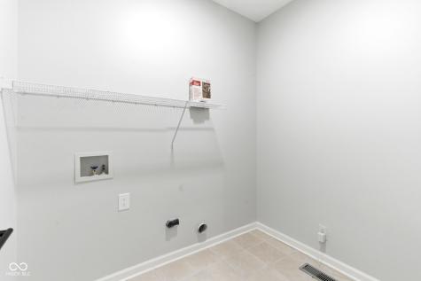 8146 Winterset Circle Indianapolis IN 46214