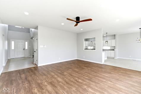 8146 Winterset Circle Indianapolis IN 46214