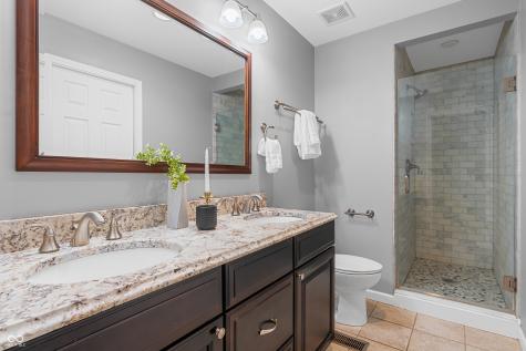 10707 Lakeshore Drive E Carmel IN 46033