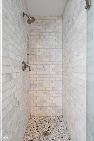 10707 Lakeshore Drive E Carmel IN 46033