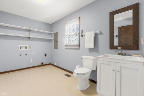 10707 Lakeshore Drive E Carmel IN 46033