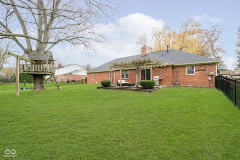 10707 Lakeshore Drive E Carmel IN 46033