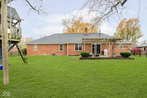 10707 Lakeshore Drive E Carmel IN 46033