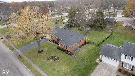 10707 Lakeshore Drive E Carmel IN 46033