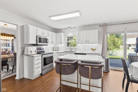 2326 Gradison Circle Indianapolis IN 46214