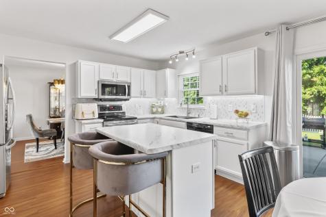 2326 Gradison Circle Indianapolis IN 46214