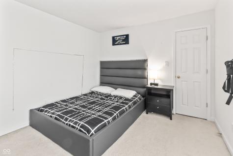 2326 Gradison Circle Indianapolis IN 46214