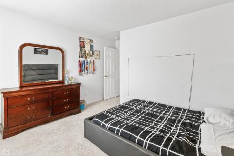 2326 Gradison Circle Indianapolis IN 46214