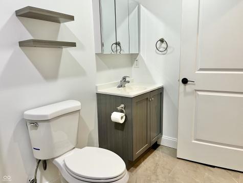 1123 Washington Street Hope IN 47246