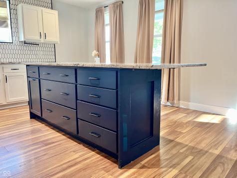 1123 Washington Street Hope IN 47246