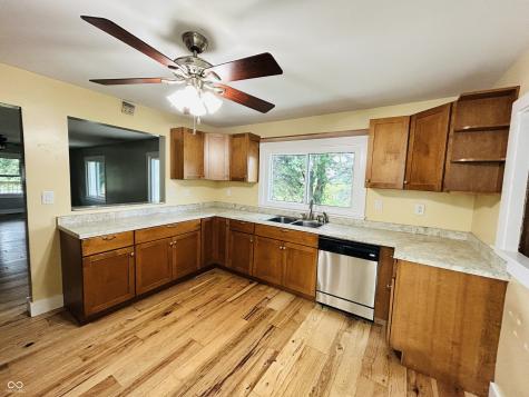 5442 W 400 N Fairland IN 46126